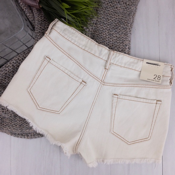 Bullhead  • High Rise Shorts - Picture 3 of 3